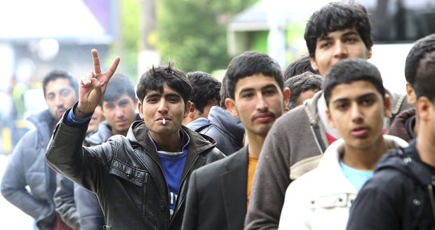 V Německu se zvýšil počet uprchlíků na dávkách. Nejvíc jich je ze Sýrie