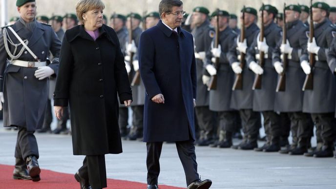 Angela Merkelová, Ahmet Davutoglu