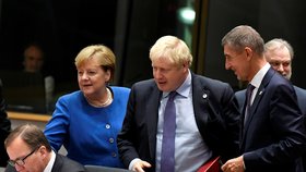 Angela Merkelová, Boris Johnson a Andrej Babiš na summitu EU