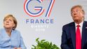Neměcká kancléřka Angela Merkelová a americký prezident Donald Trump během dvoustranného jednání na francouzském summitu zemí G7