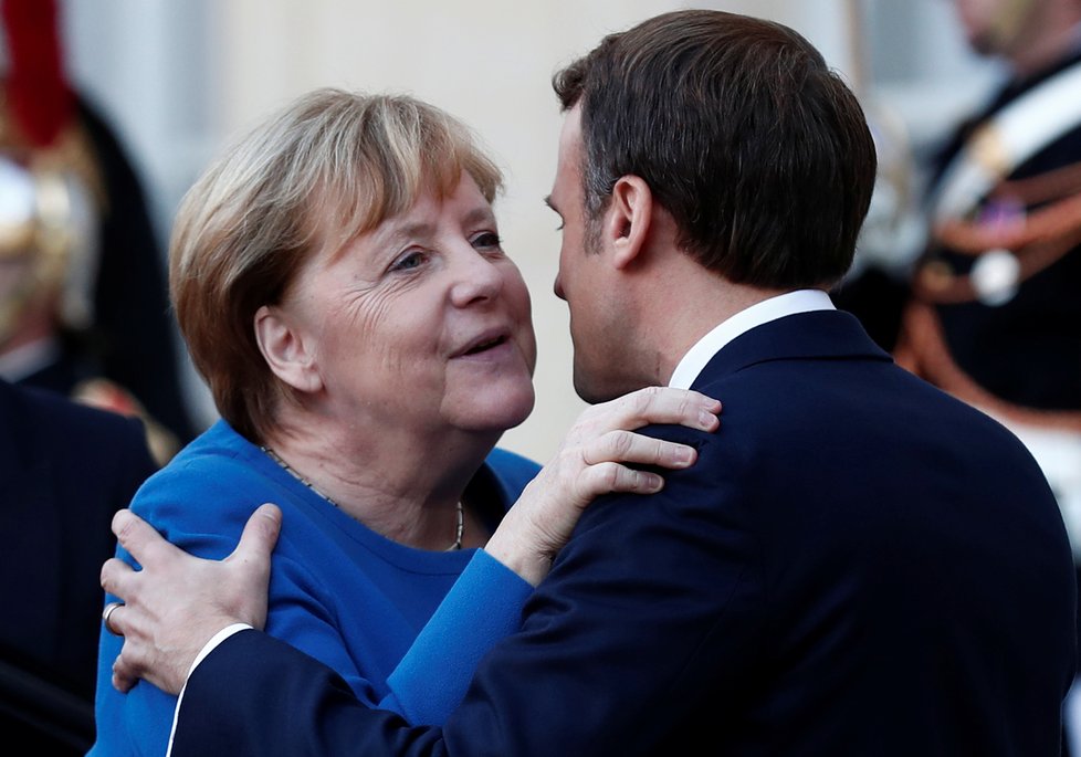 Angela Merkelová na summitu ke krizi na Ukrajině s Emmanuelem Macronem (10.12.2019)