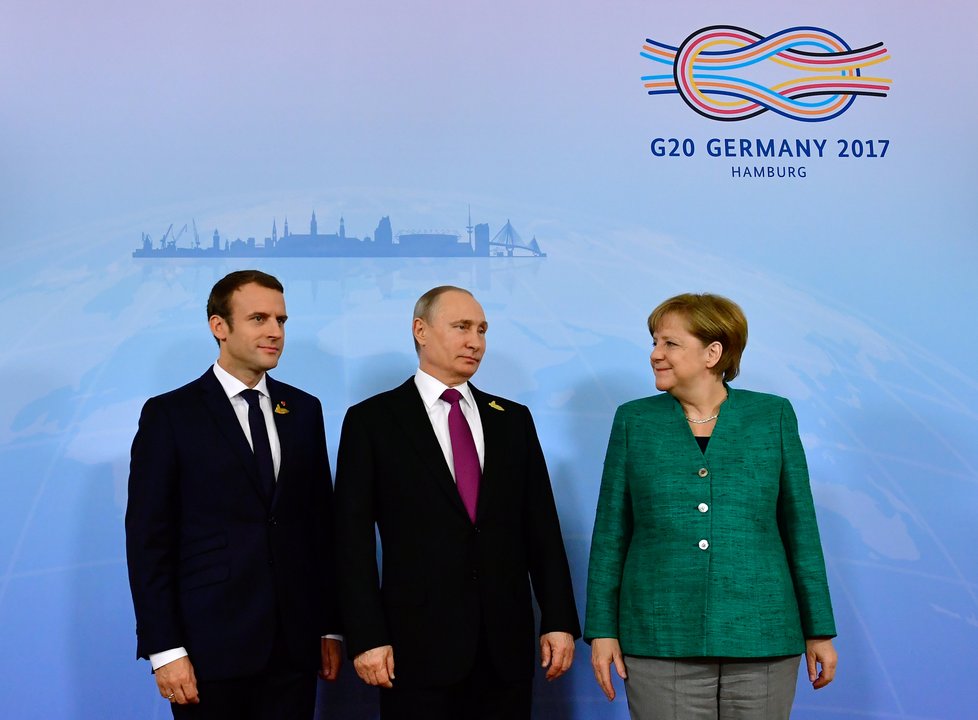 Jednání o Ukrajině v Hamburku: Macron, Merkelová a Putin se shodli na důležitosti příměří