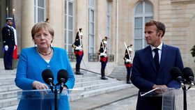 Německá kancléřka Angela Merkelová před poslední večeří s francouzským prezidentem Emmanuelem Macronem (16. 9. 2021)