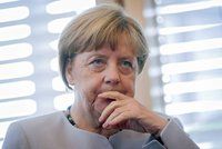 „Masakr motorovou pilou,“ komentují Němci prohru merkelovců ve volbách