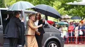 Německá kancléřka Angela Merkelová s manželem Joachimem Sauerem vyrazili v Norimberku na operu.