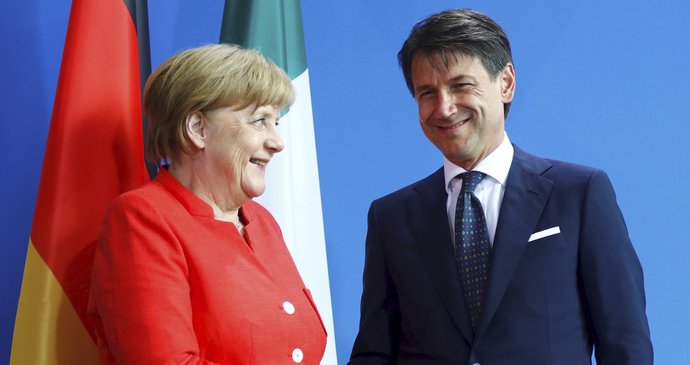 Německá kancléřka Angela Merkelová a italský premiér Giuseppe Conte