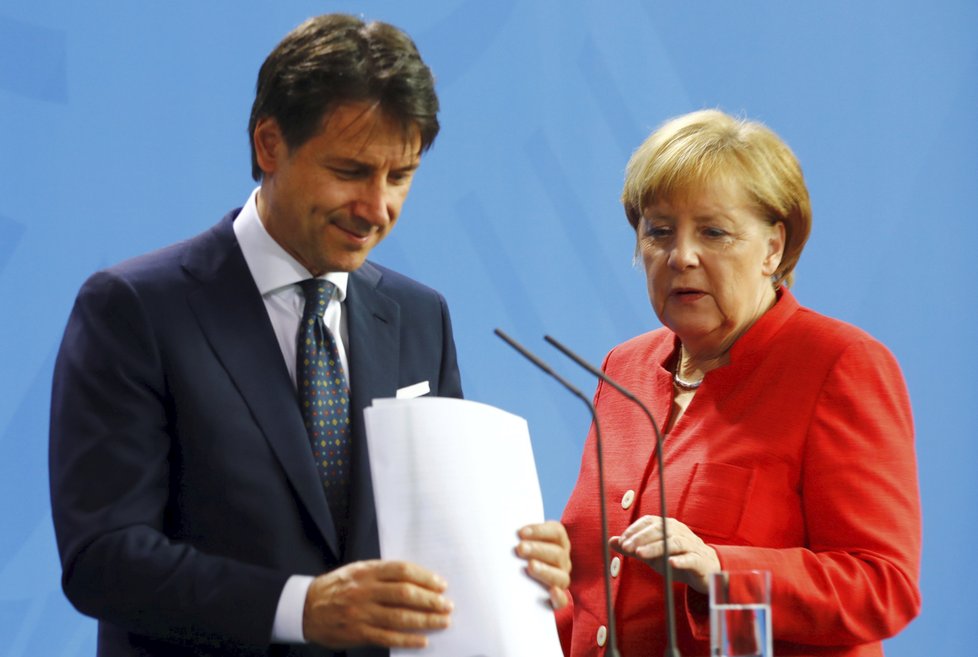 Německá kancléřka Angela Merkelová a italský premiér Giuseppe Conte