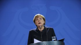 Merkelová bude vypovídat před vyšetřovací komisí k Volkswagenu.