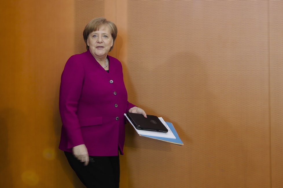 Německá kancléřka Angela Merkelová vystoupila se svým projevem k uprchlické krizi v Bundestagu.