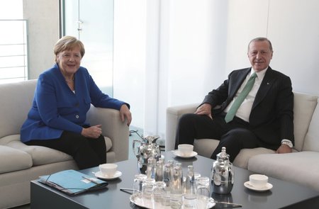 Německá kancléřka Merkelová přivítala v Berlíně tureckého prezidenta Erdogana