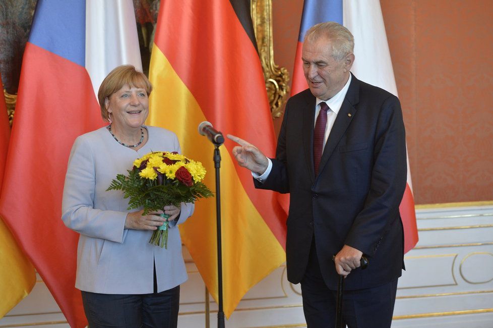 Angela Merkelová a prezident Miloš Zeman na Hradě