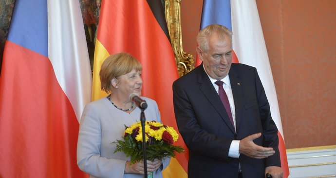 Angela Merkelová a prezident Miloš Zeman