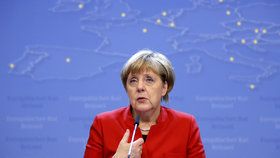 Angela Merkelová chce být opět kancléřkou Německa, tvrdí její okolí.