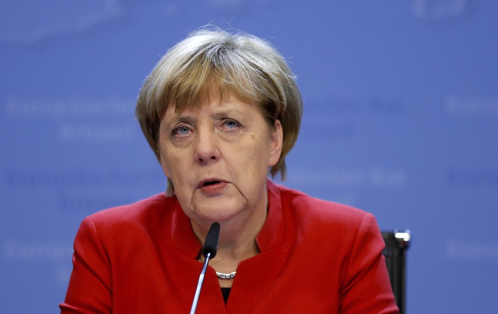 Nepozvání Merkelové na sjezd sesterské CSU oficiálně potvrzeno.