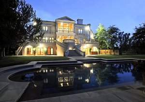 Luxusní dům zpěváka The Weeknda v v Bel Air.