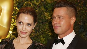 Sexy pár: Angelina i Brad patří k nejvíce přitažlivým párům Hollywoodu