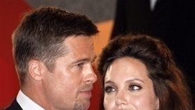 Angelina Jolie a Brad Pitt na festivalu v Cannes