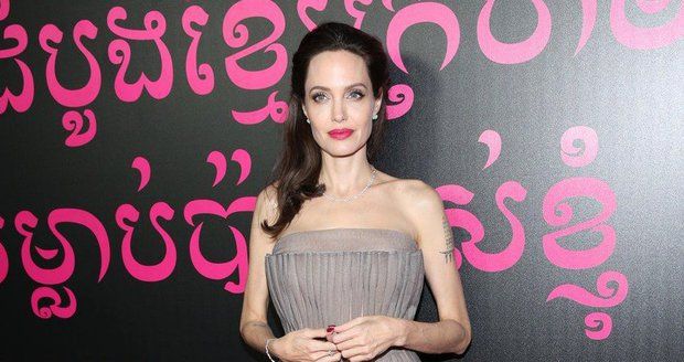 Angelina Jolie na premiéře filmu First They Killed My Father