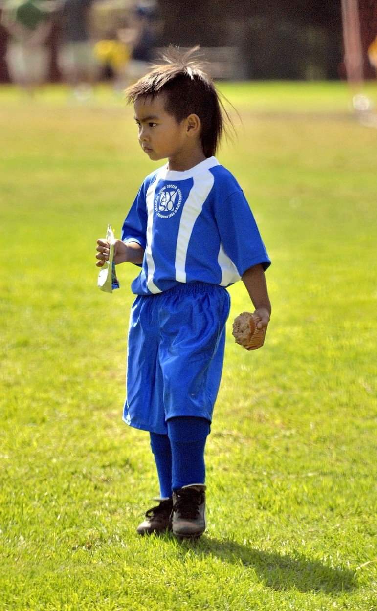 Maddox Chivan Jolie-Pitt jako dítě hrál fotbal.