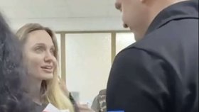 Angelina Jolie navštívila Cherson.