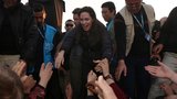 Angelina Jolie v uprchlickém táboře: Kvůli našemu selhání teď vládne ISIS