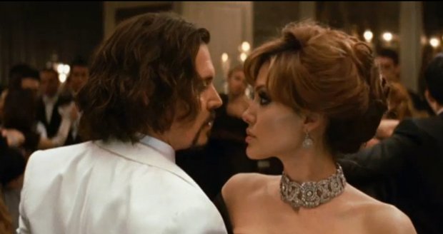 Johnny Depp si s Angelinou Jolie padli do oka
