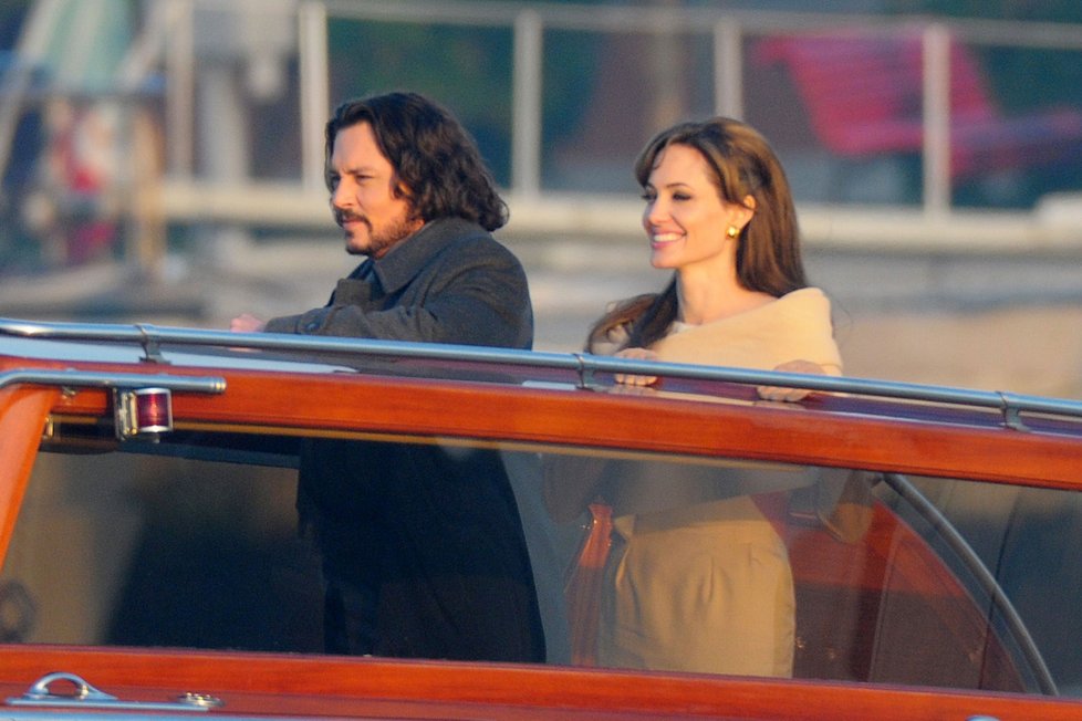 Johnny Depp a Angelina Jolie právě natáčí společný film v Benátkách.