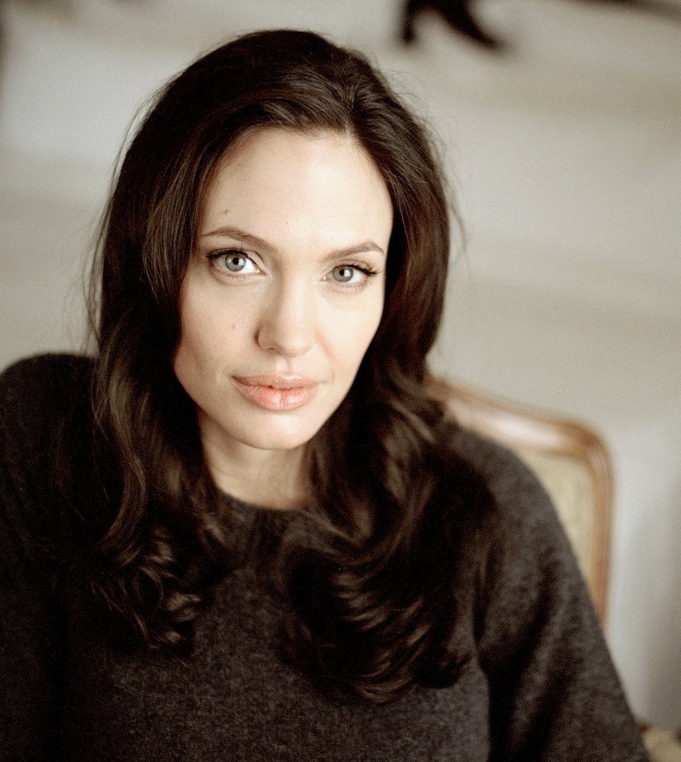 Skutečná Angelina Jolie