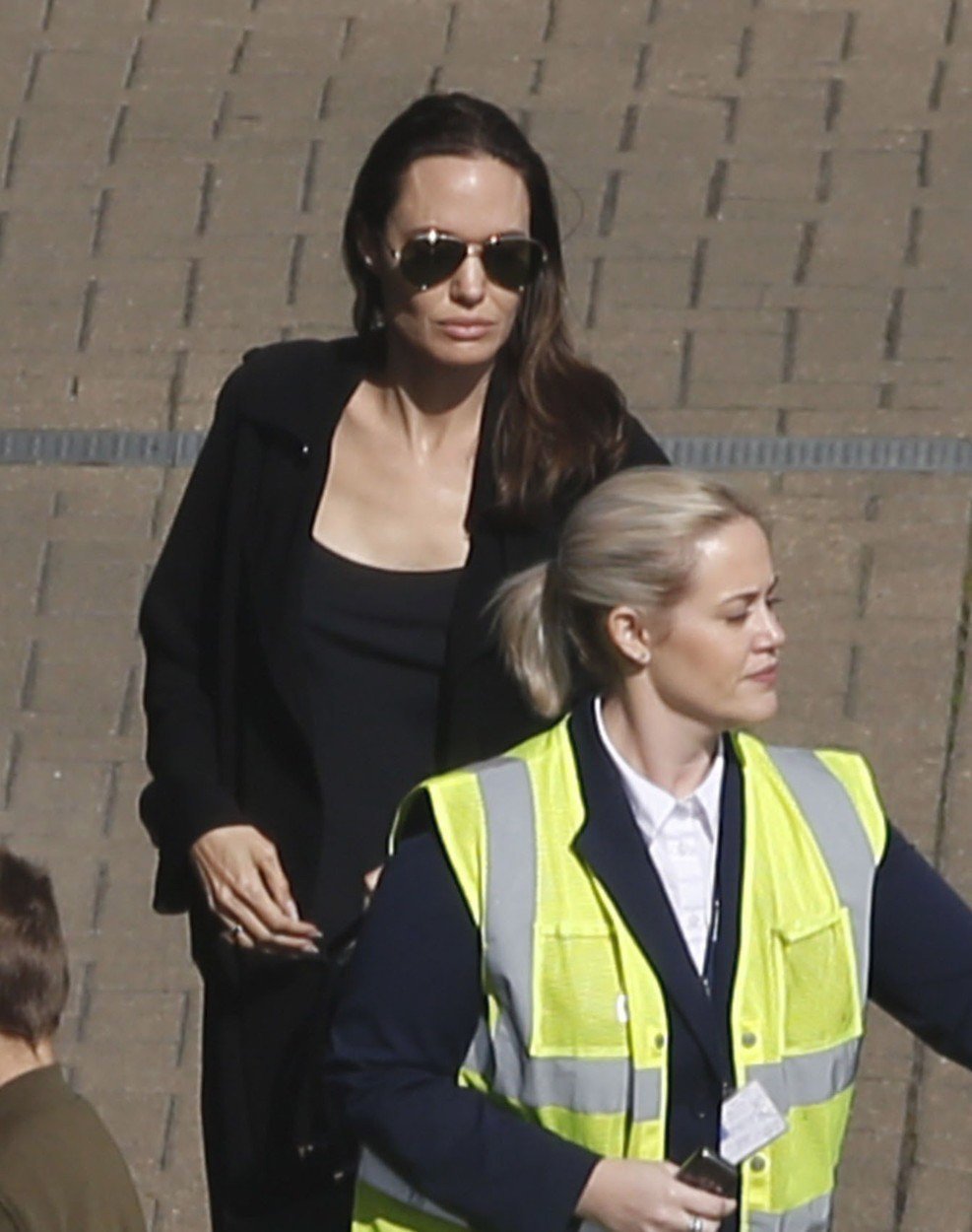 Angelina Jolie byla spatřena na letiště v Londýně