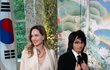 Herečka Angelina Jolieová vyvedla svého syna Maddoxe na státní večeři do Bílého domu. 
