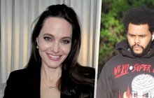 Angelina Jolie jen září! Pitta vyměnila za mladšího 