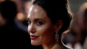 Angelina Jolie na premiéře pohádky Zloba: Královna všeho zlého