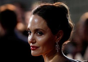 Angelina Jolie na premiéře pohádky Zloba: Královna všeho zlého