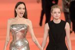 Angelina Jolie s dcerami na Mezinárodním filmovém festivalu v Římě na premiéře filmu Eternals.