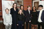 Angelina Jolie se svými dětmi