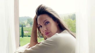 Angelina Jolie poprvé o životě bez Brada Pitta: Lepší je brečet ve sprše