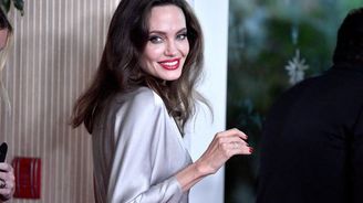 Víkendový red carpet: Do společnosti vyrazili i Brad a Angelina