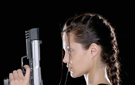 2001: Původní Lara Croft v podání Angeliny Jolie.