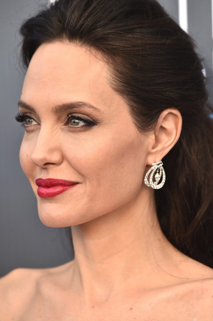 Angelina Jolie v lednu 2018 na Critic´s Choice Awards