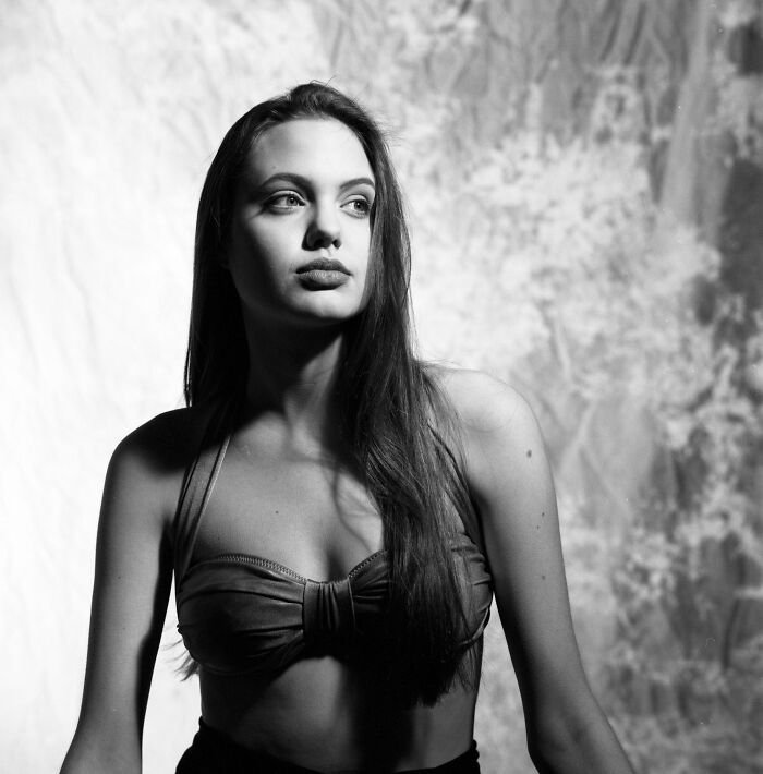 Angelina Jolie (1991)