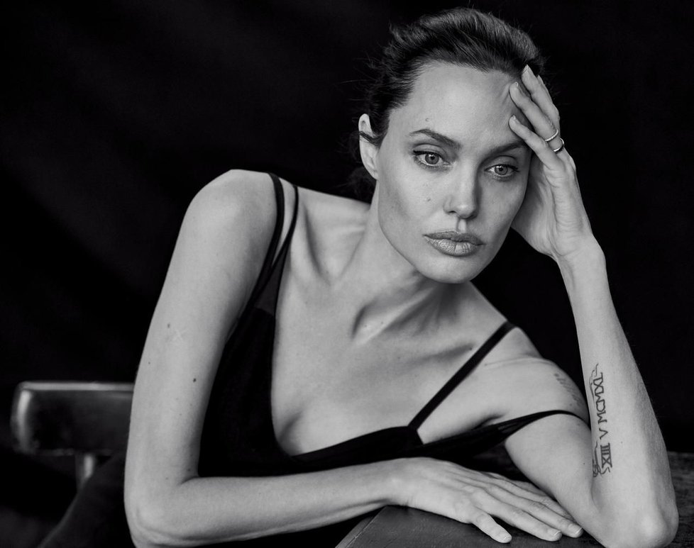 Skutečná Angelina Jolie