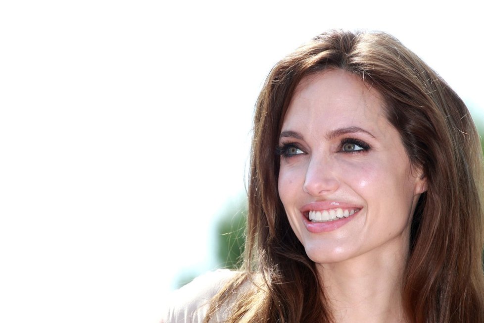 Angelina Jolie pomohla osvětě dědičnosti rakoviny prsu jako nikdo na světě.