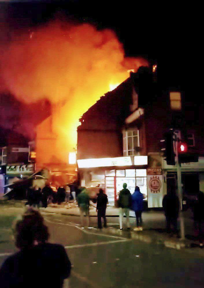 V britském Leicesteru zasahuje policie po explozi domu.