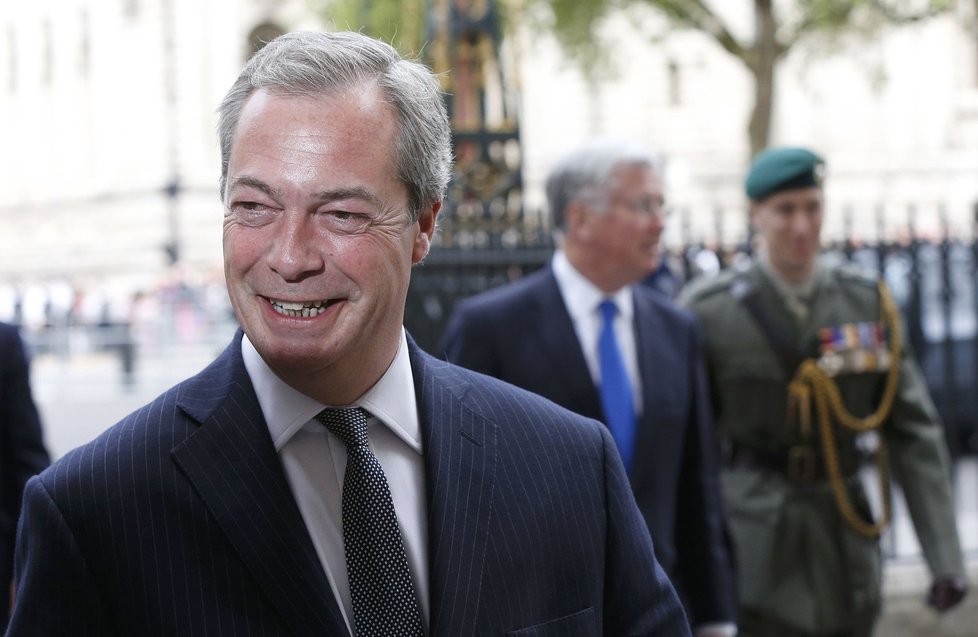 V Londýně si připomněli 70 let od konce druhé světové mší a přehlídkou: Nigel Farage (UKIP)