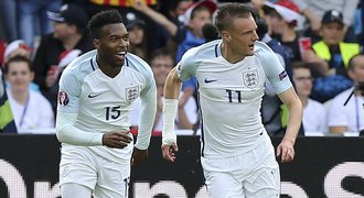 Hodgson konečně vypustil dravce. Vardy a Sturridge zachránili Anglii