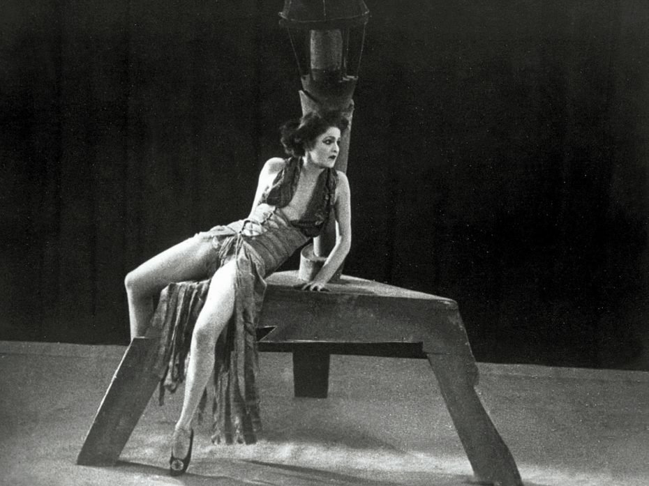 Anita Berber užívala před svými vystoupeními drogy. Zde fotka z roku 1923.