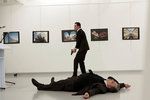 Policista mimo službu zastřelil ruského velvyslance