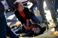 Sebevražedný atentát v Turecku: Nejméně 86 mrtvých a 200 zraněných
