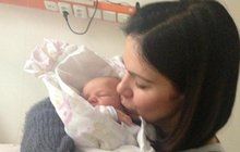 Zpěvačka Anna K. (47) chtěla dítě a teď ho má: S miminkem v náručí!