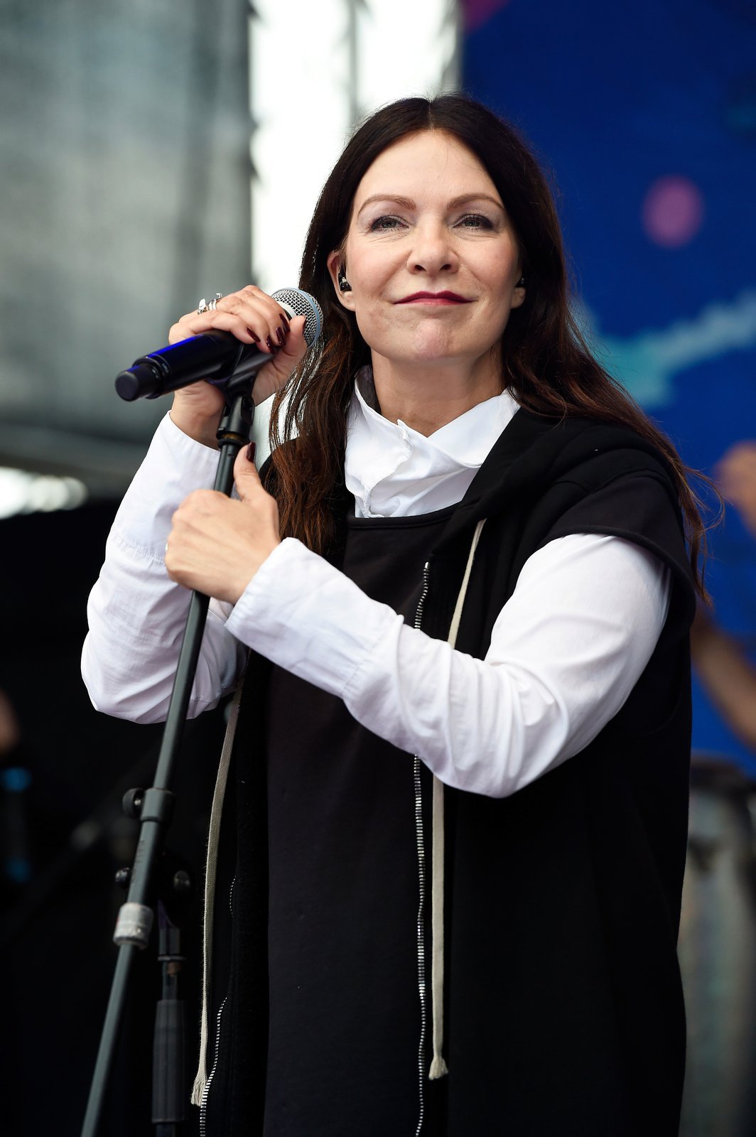 Anna K. během vystoupení na festivalu Hrady.cz